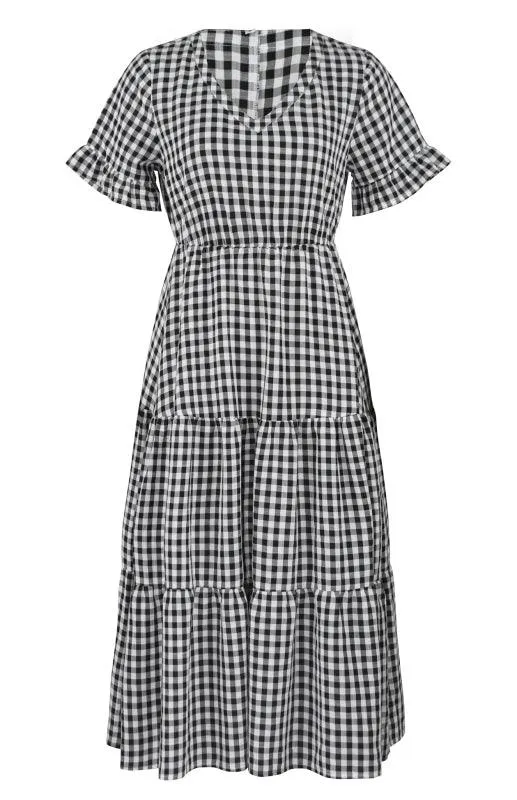 Chic Lattice Plaid Swing Dress - Women's Fashionable Outfit for Spring and Summer