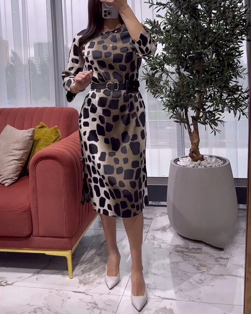 Fashionable leopard print round neck slit dress