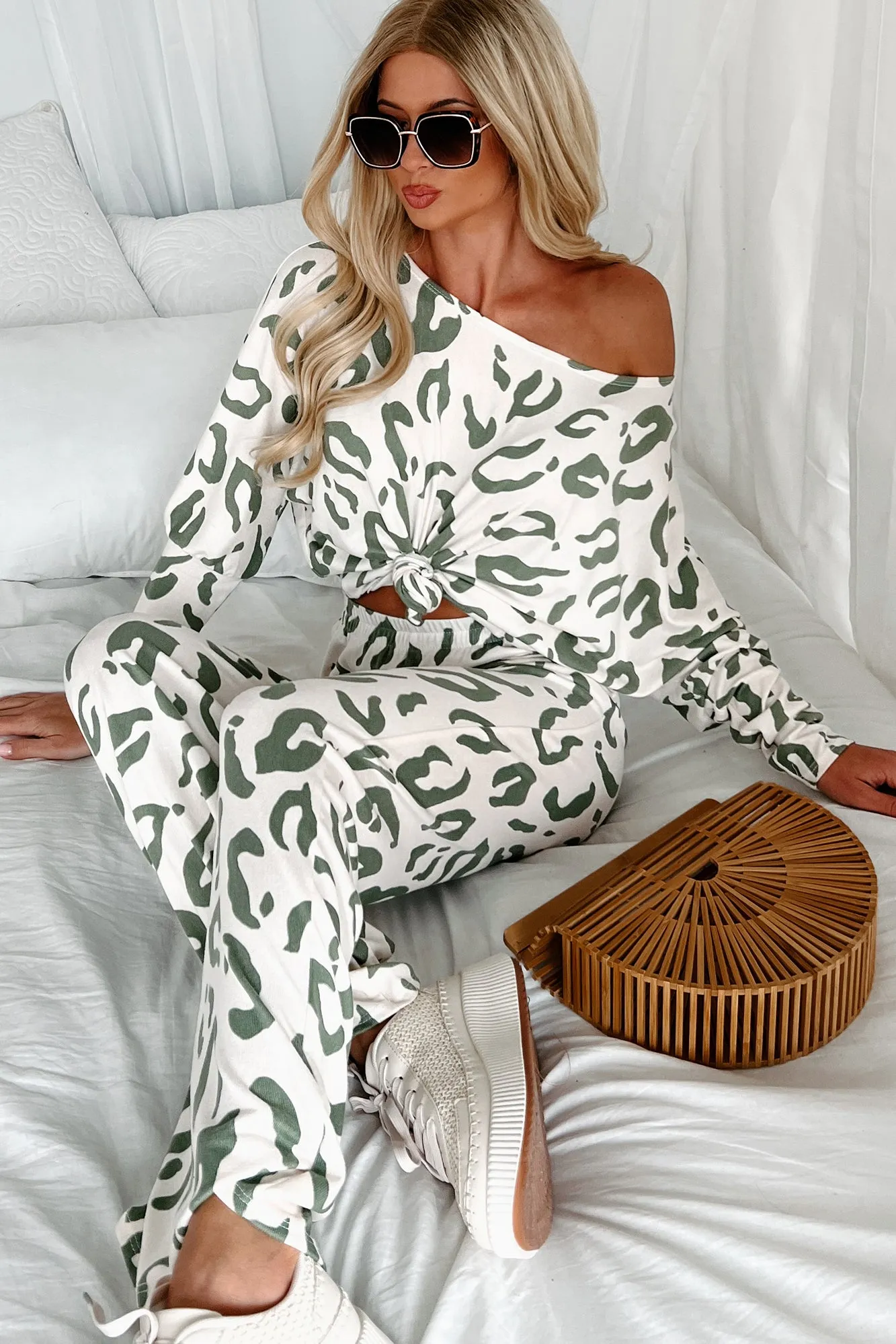 Feline Satisfaction Animal Print Loungewear Set (Sage/Ivory)